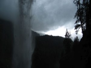 Gewitter am Johanneswasserfall